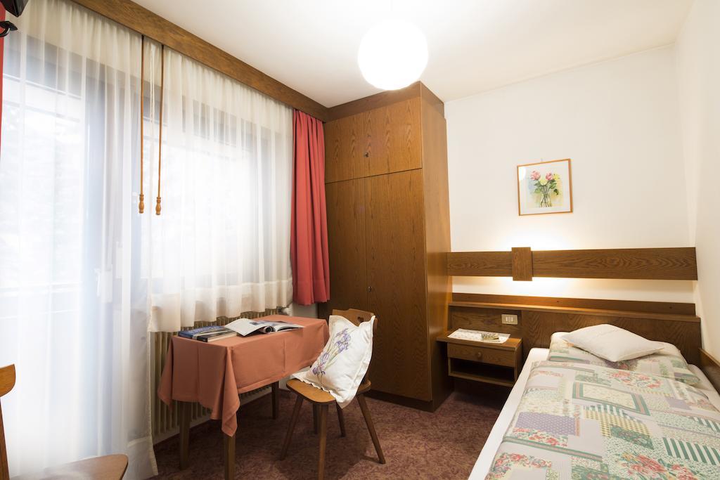 Hotel Ciasa Iris Colfosco Exteriér fotografie